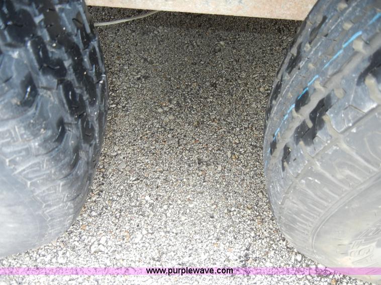 image for item C4107 2002 14' enclosed trailer