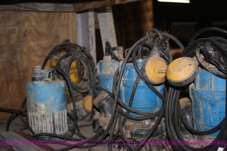 image for item H9730 (8) assorted electric water pumps