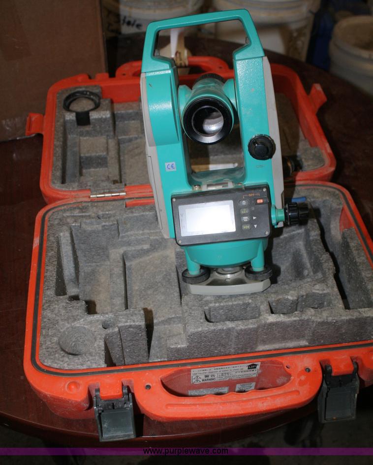 image for item H9740 Sokkia DT610 digital theodolite