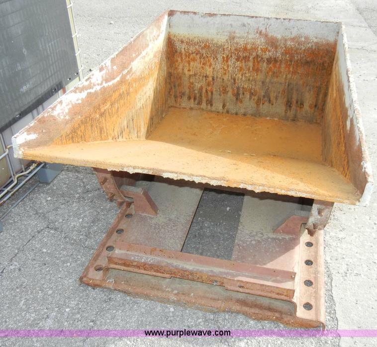 image for item J9381 Galbreath 46" x 30" demo self dumping hopper