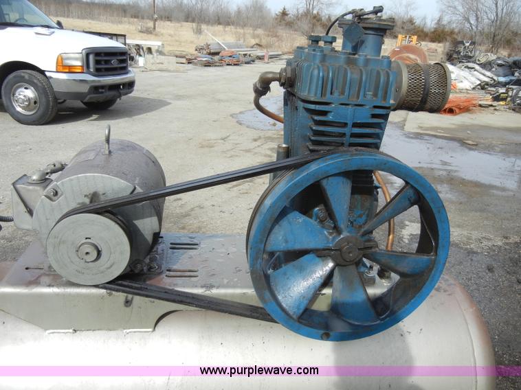 image for item J9392 National 200 gallon air compressor