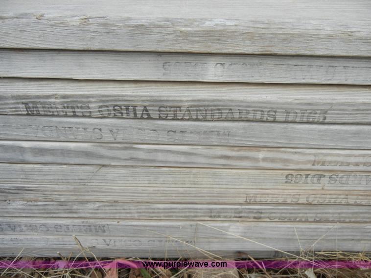 image for item J9407 Approximately 44 OSHA Standard scaffolding planks