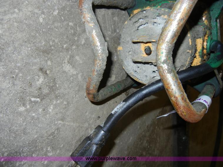 image for item J9421 Concrete vibrator