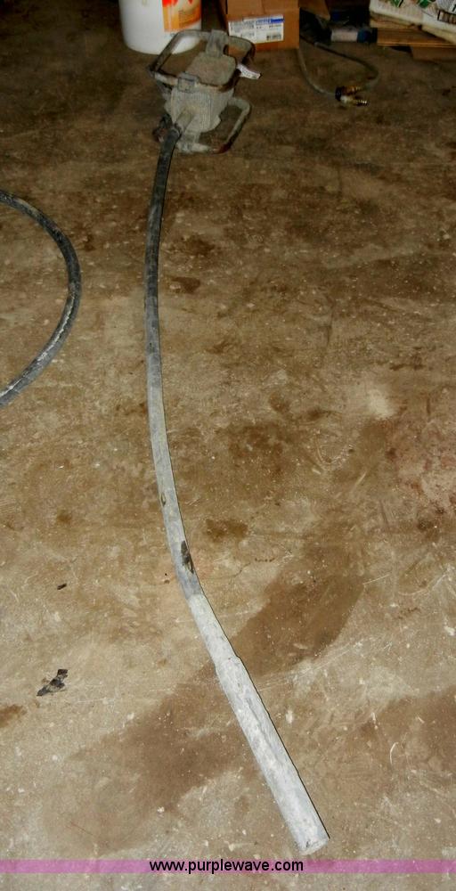 image for item J9432 Concrete vibrator