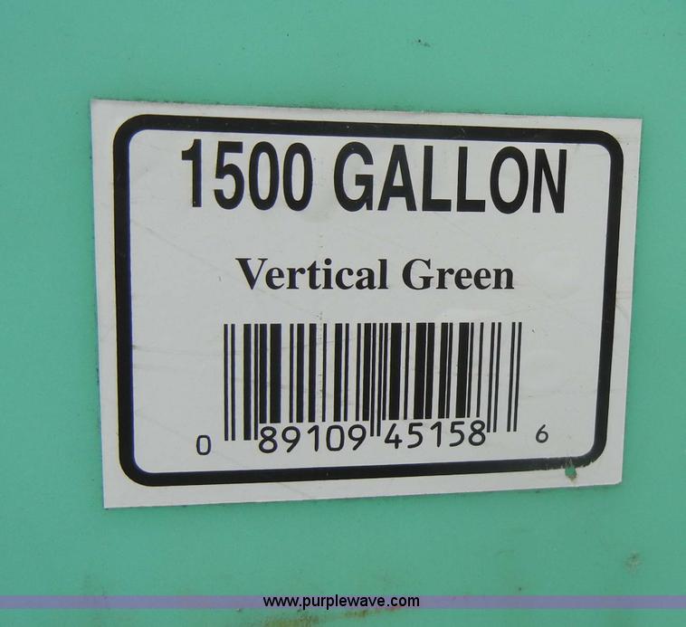image for item J9435 1,500 gallon vertical water tank