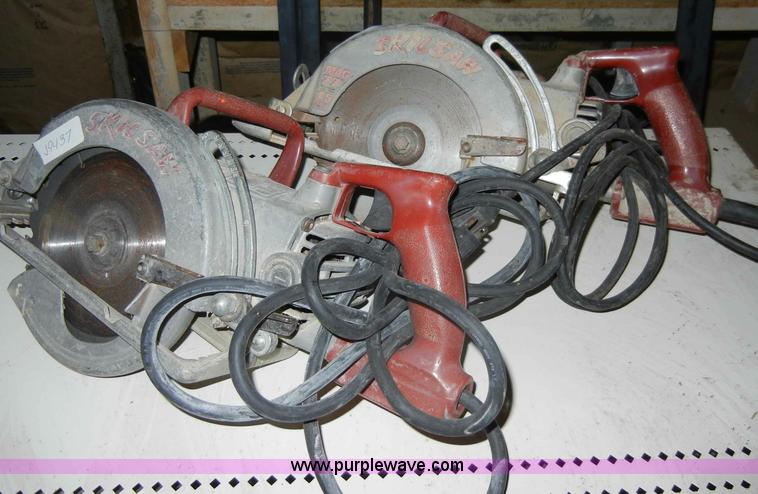 image for item J9437 (2) Skilsaw Mag 77 circular saw