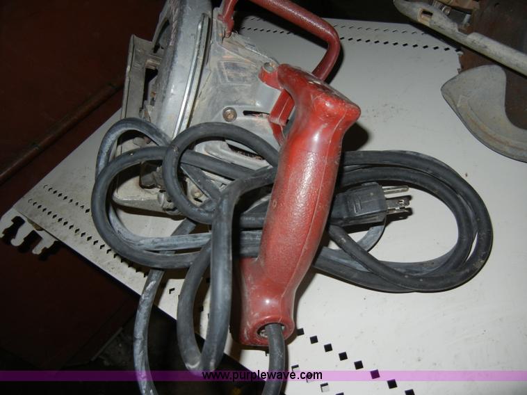 image for item J9437 (2) Skilsaw Mag 77 circular saw
