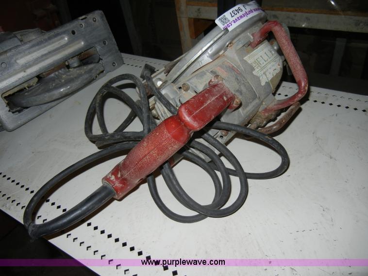 image for item J9437 (2) Skilsaw Mag 77 circular saw