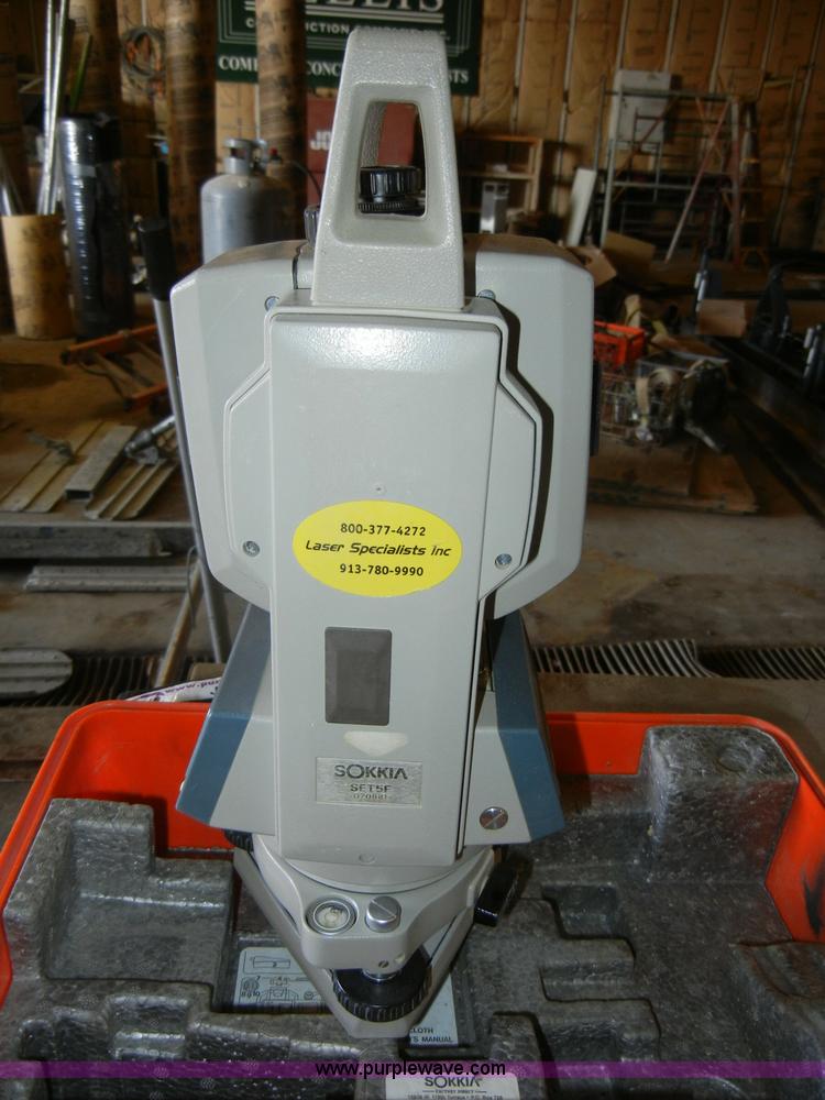 image for item J9475 Sokkia SET5F laser