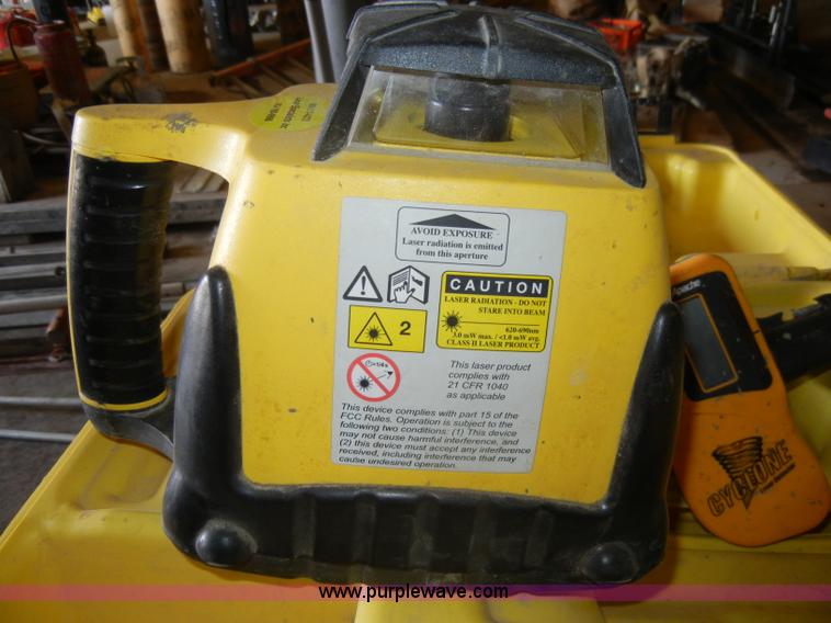 image for item J9478 Leica Rugby 100 laser with Apache Cyclone laser detector unit