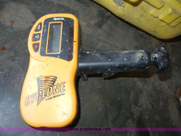 image for item J9478 Leica Rugby 100 laser with Apache Cyclone laser detector unit