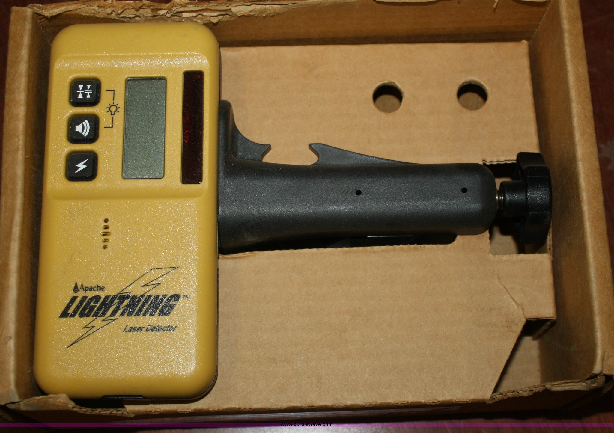 Apache lighting laser detector in Tonganoxie, KS Item H9741 sold