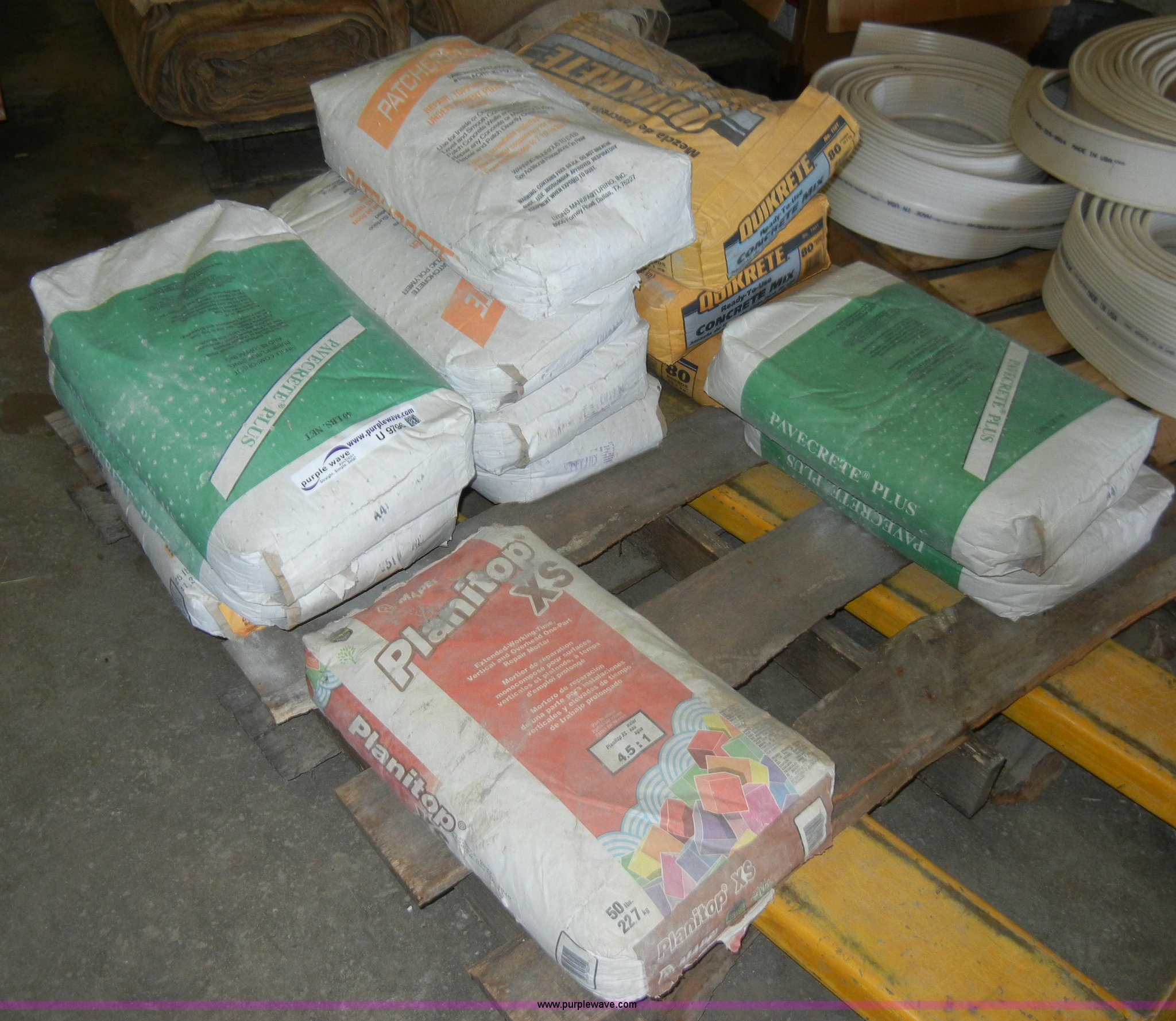 (13) bags of concrete patch mix in Tonganoxie, KS | Item U9796 sold ...