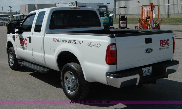 image for item A4945 2008 Ford F250 XLT Super Duty supercab pickup truck