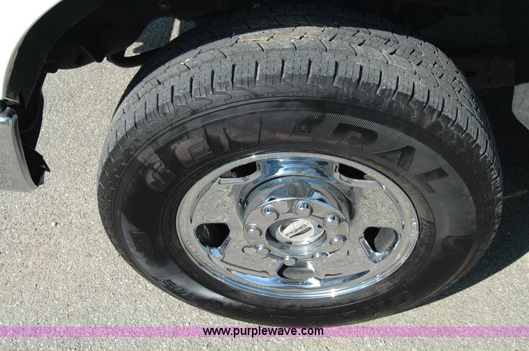 image for item A4945 2008 Ford F250 XLT Super Duty supercab pickup truck