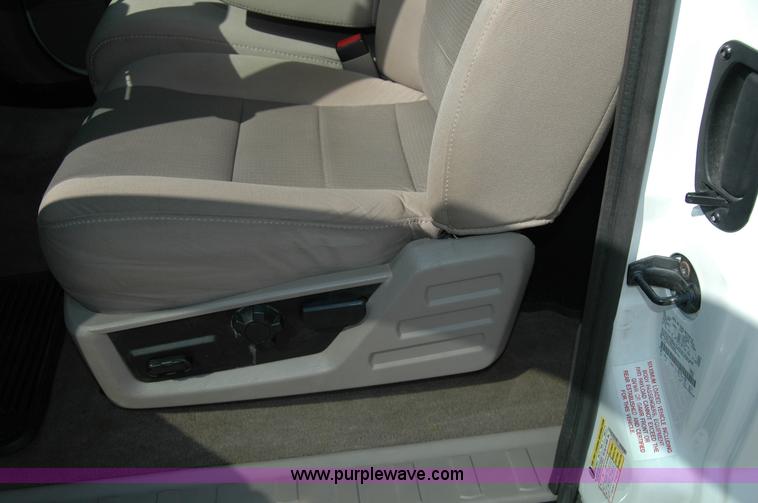 image for item A4945 2008 Ford F250 XLT Super Duty supercab pickup truck