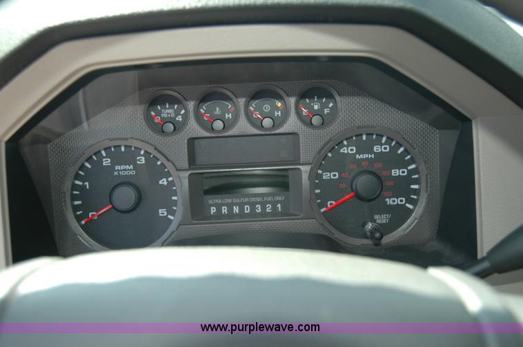 image for item A4945 2008 Ford F250 XLT Super Duty supercab pickup truck