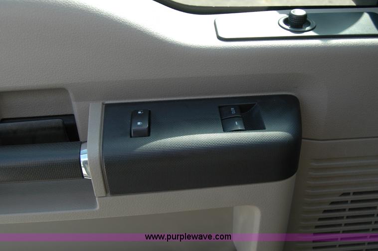 image for item A4945 2008 Ford F250 XLT Super Duty supercab pickup truck