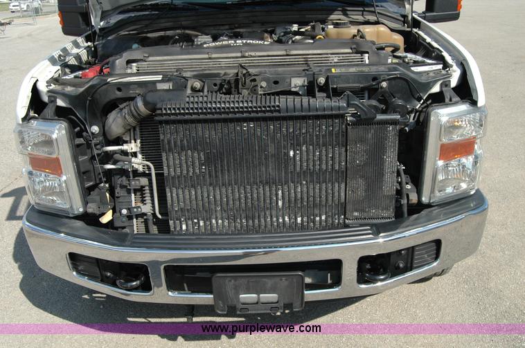 image for item A4945 2008 Ford F250 XLT Super Duty supercab pickup truck