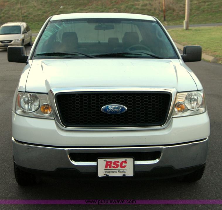 image for item A4946 2007 Ford F150 XLT SuperCab pickup truck