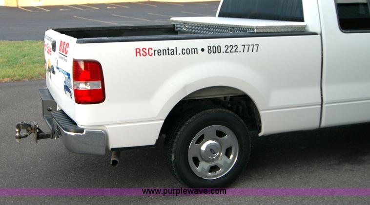 image for item A4946 2007 Ford F150 XLT SuperCab pickup truck