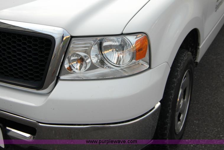 image for item A4946 2007 Ford F150 XLT SuperCab pickup truck