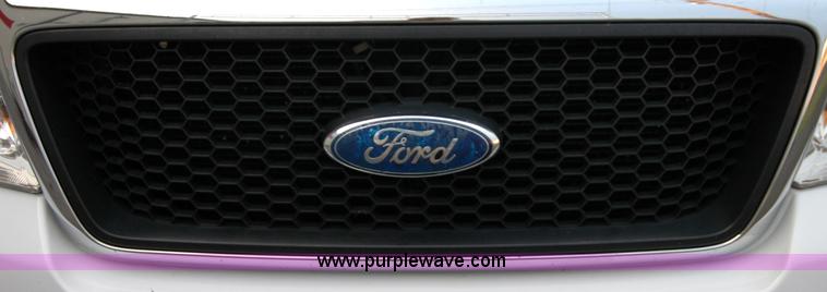 image for item A4946 2007 Ford F150 XLT SuperCab pickup truck