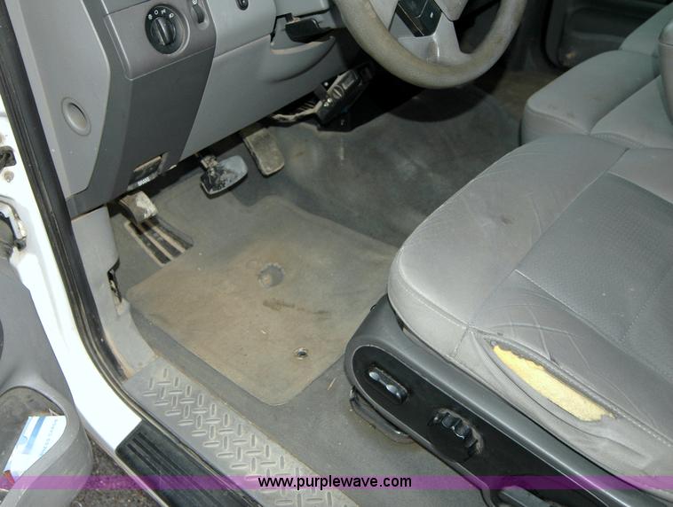 image for item A4946 2007 Ford F150 XLT SuperCab pickup truck