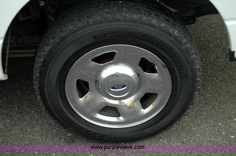 image for item A4946 2007 Ford F150 XLT SuperCab pickup truck