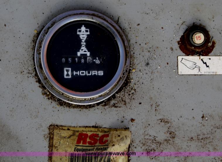 image for item A6812 2005 Skyjack SJIII 3219 scissor lift