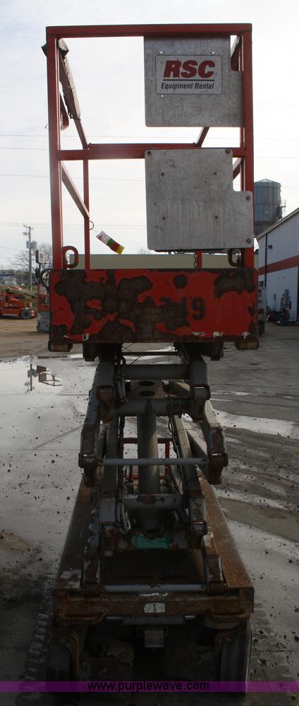 image for item A6813 2006 Skyjack SJIII 3219 scissor lift
