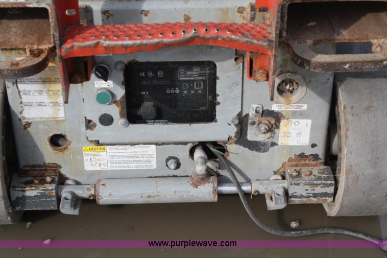 image for item A6814 2006 Skyjack SJIII 3219 scissor lift