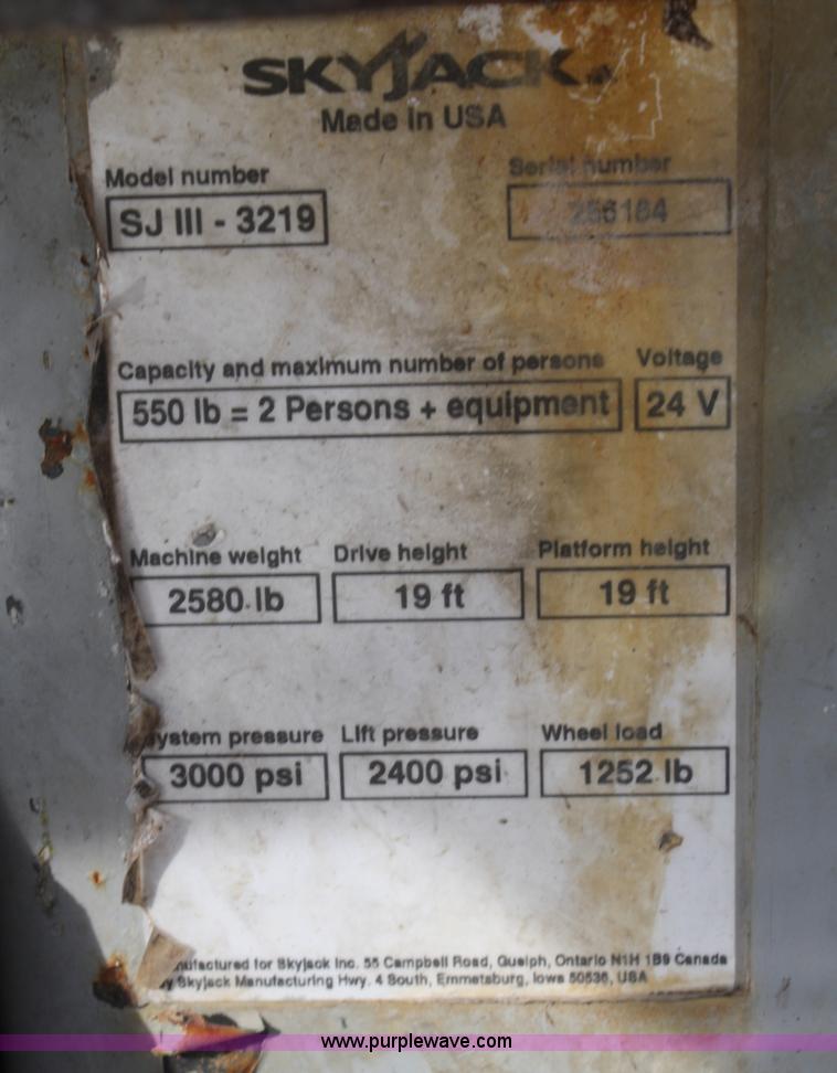 image for item A6814 2006 Skyjack SJIII 3219 scissor lift