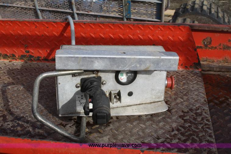 image for item A6818 2006 Skyjack SJIII 3219 scissor lift