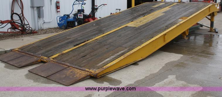 image for item A6822 1999 Ledwell adjustable loading ramp