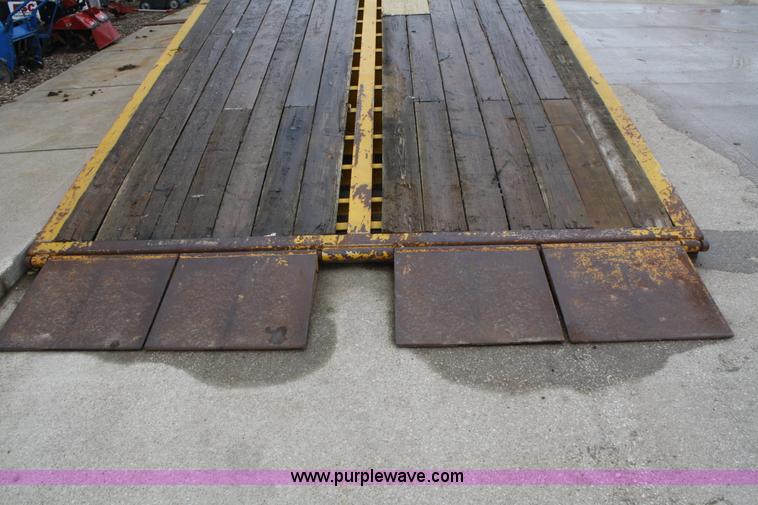 image for item A6822 1999 Ledwell adjustable loading ramp