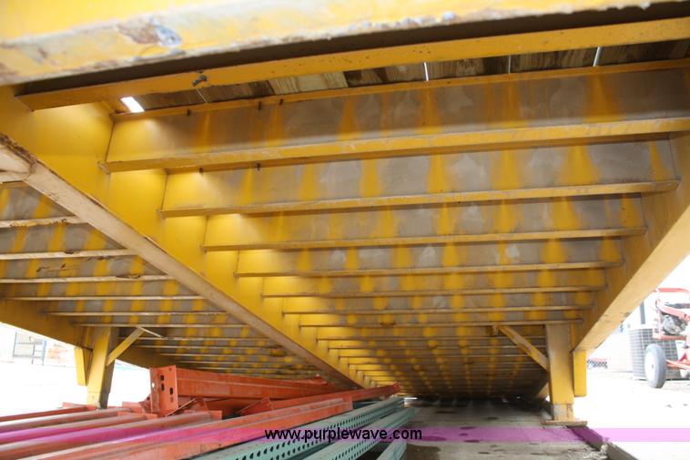 image for item A6822 1999 Ledwell adjustable loading ramp