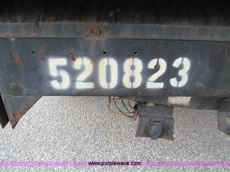 image for item A8209 2004 Ford F250 XLT SuperCab pickup truck