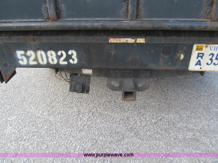 image for item A8209 2004 Ford F250 XLT SuperCab pickup truck