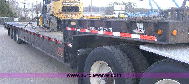 image for item B1059 2006 Ledwell hydratail 53' triple axle trailer