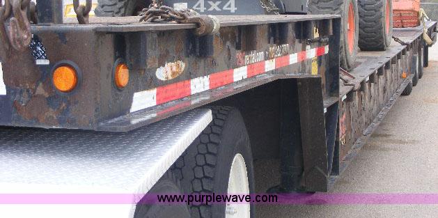 image for item B1059 2006 Ledwell hydratail 53' triple axle trailer