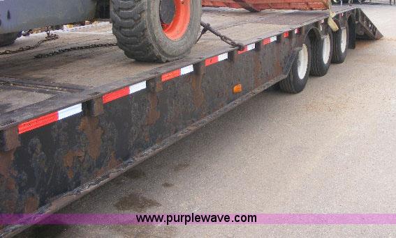 image for item B1059 2006 Ledwell hydratail 53' triple axle trailer