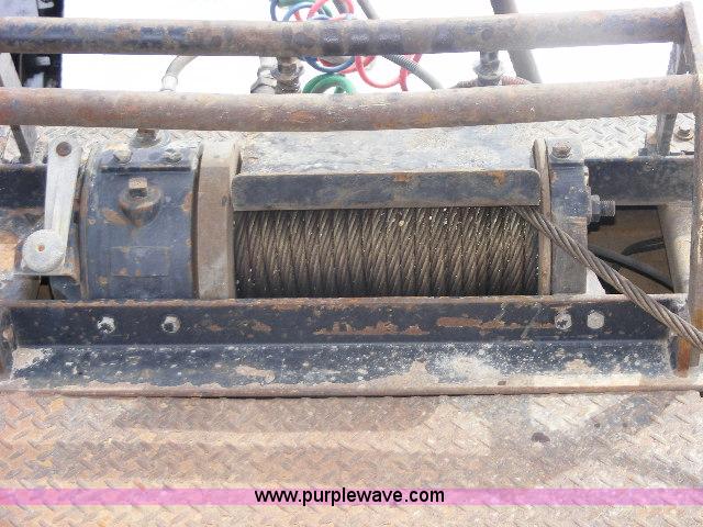 image for item B1059 2006 Ledwell hydratail 53' triple axle trailer