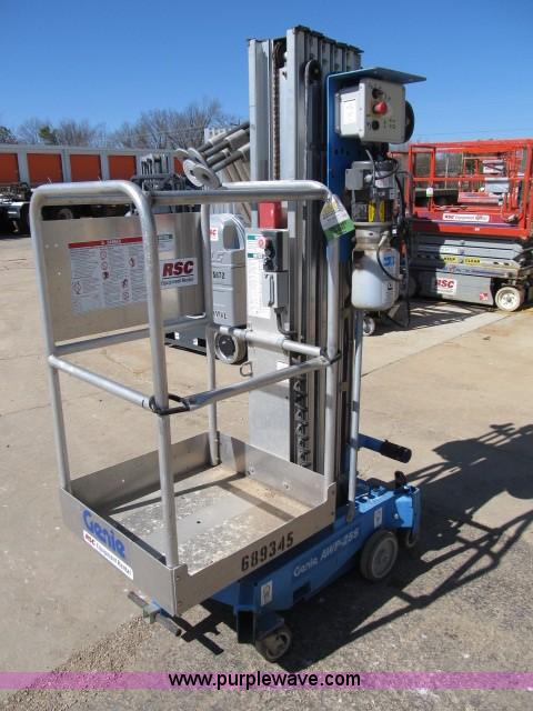 image for item B2655 2007 Genie AWP-25S personnel lift