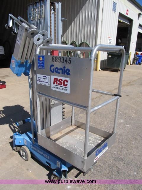 image for item B2655 2007 Genie AWP-25S personnel lift