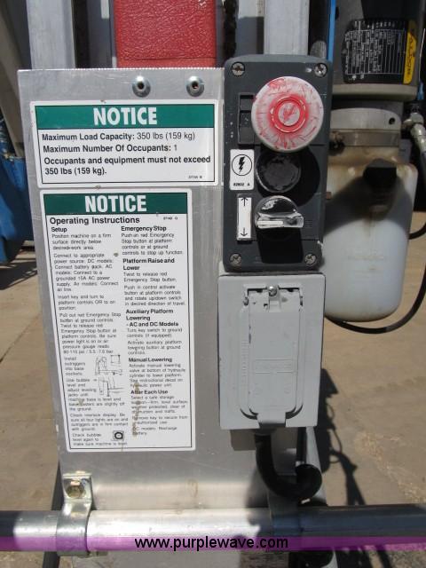 image for item B2655 2007 Genie AWP-25S personnel lift