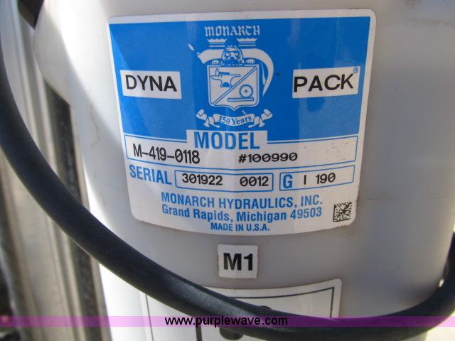 image for item B2655 2007 Genie AWP-25S personnel lift