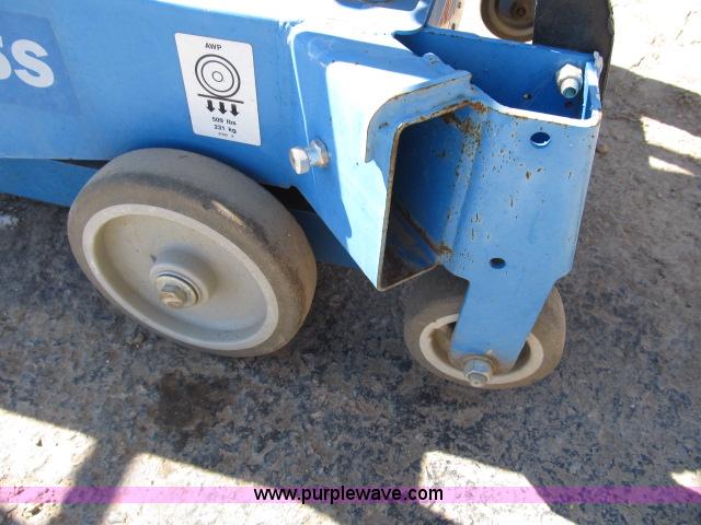 image for item B2655 2007 Genie AWP-25S personnel lift