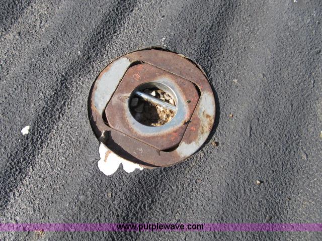 image for item B2660 2006 Ford F250 XLT Super Duty pickup truck