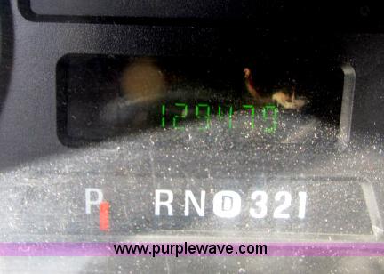 image for item B2660 2006 Ford F250 XLT Super Duty pickup truck